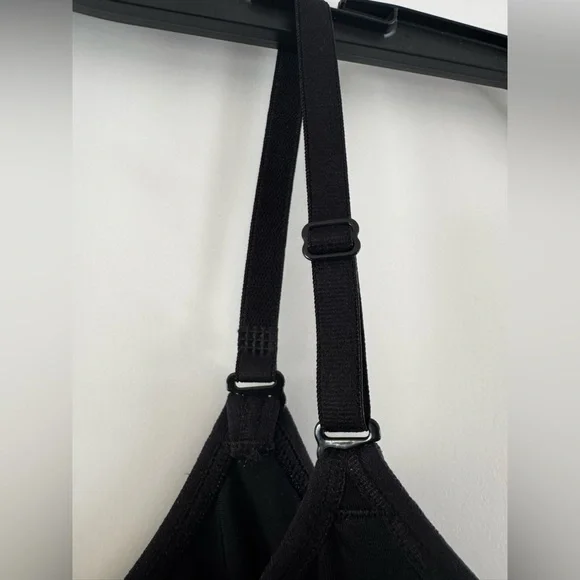 NWT Leonisa Women’s PowerSlim Secret Sculpting 2-Way Tank in black, size Medium. - Picture 7 of 14